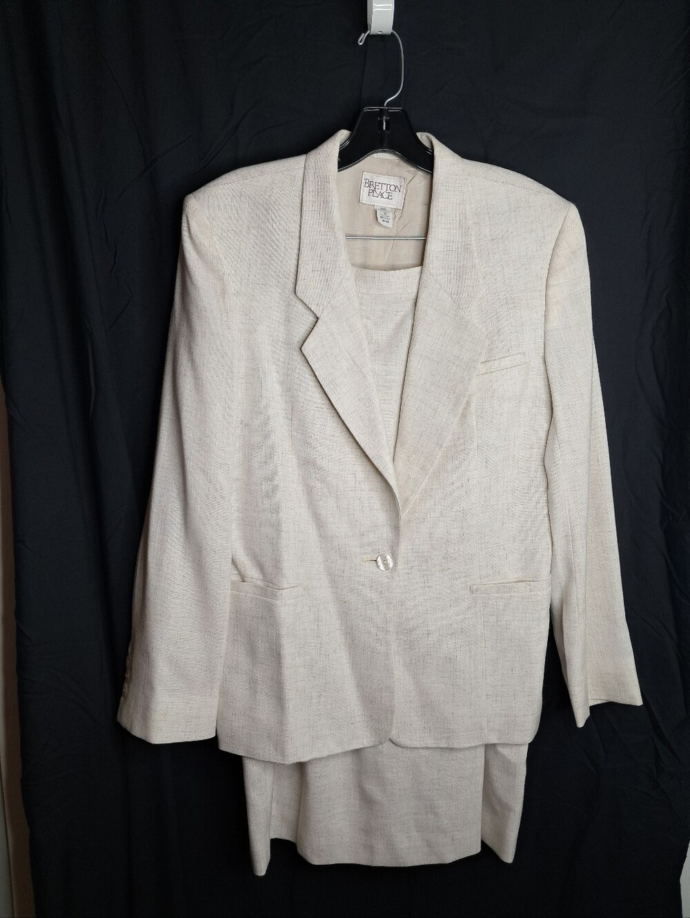 Bretton Place cream linen blazer with matching skirt relaxed fit, size 12